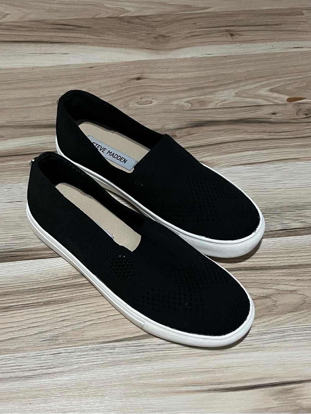 Steve Madden Black Slip-On Knit Sneakers with White Sole